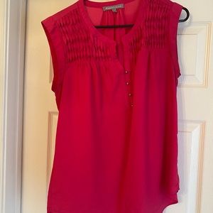 Daniel Rainn pink top